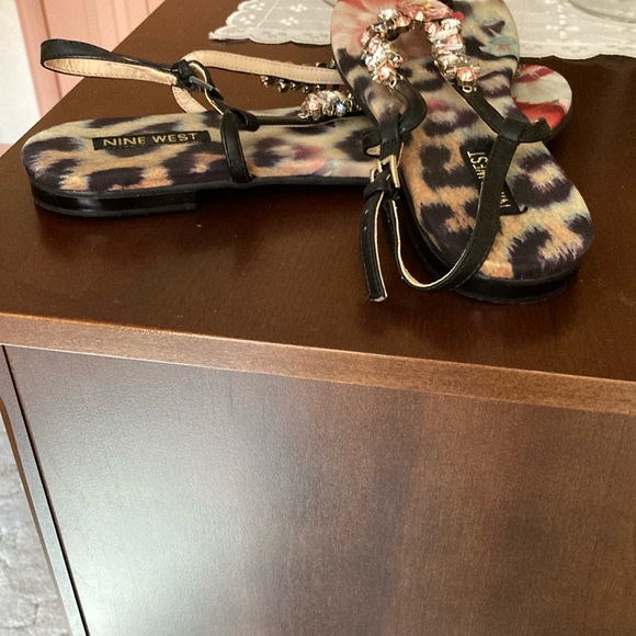 Nine West JustFab Black Floral Sandals - Picture 5 of 5